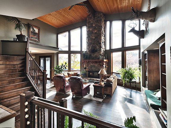 4th image of 7833 Tall Oaks Dr