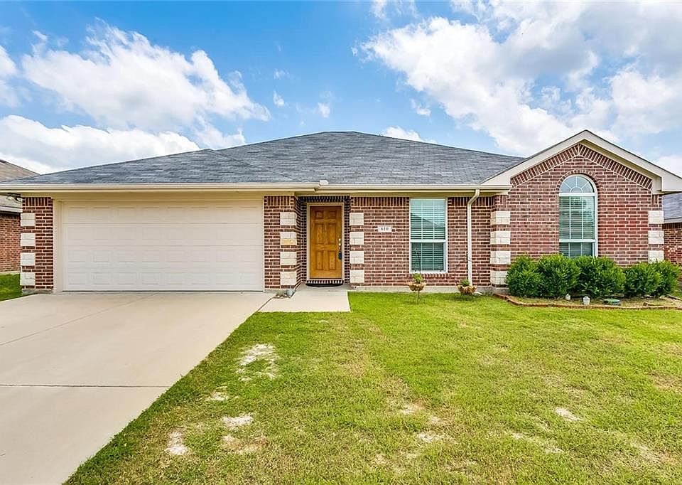 1st image of 610 Antonio Ln