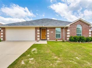 610 Antonio Ln, Waxahachie, TX 75165