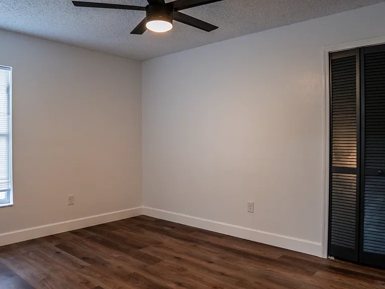 8848 Parliament Ct — Photo 12