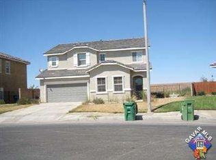 3143 San Luis Dr, Lancaster, CA 93535