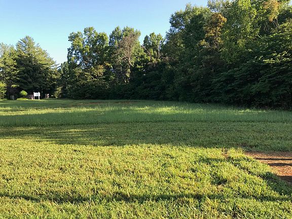 3rd image of LOT 24 Bedford Cir