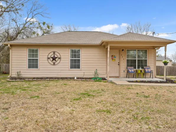 209 Mill St, Lone Oak, TX 75453