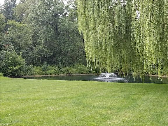 5th image of 372 Lee Cir