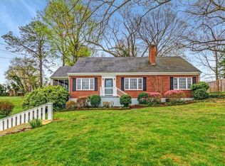 3375 Woodland Dr, Roanoke, VA 24015