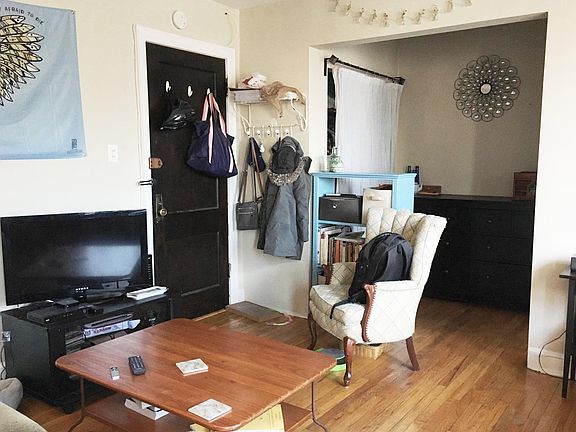 4th image of 3345 N Marshfield Ave #207-304