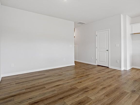 4th image of 1064 Tea Rose Ct