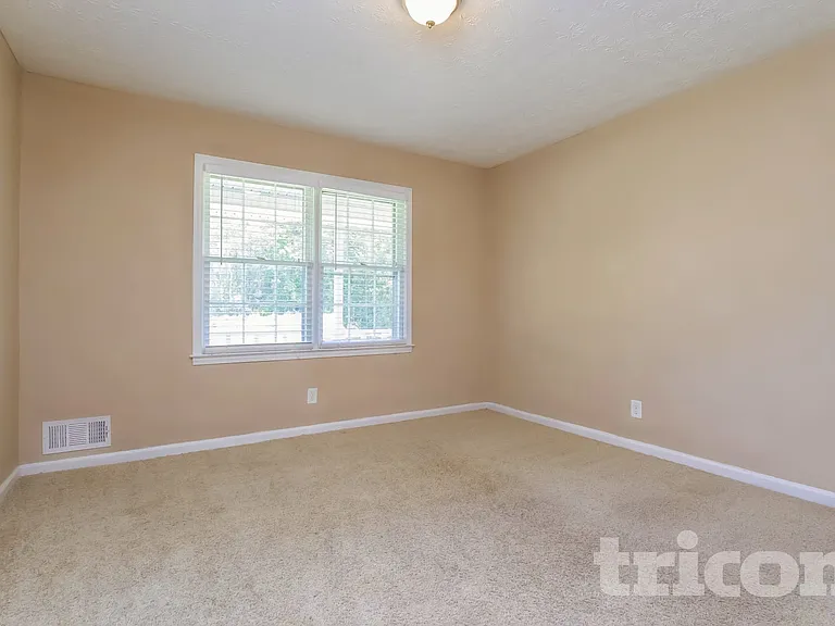2318 Lawrenceville Suwanee Rd — Photo 9