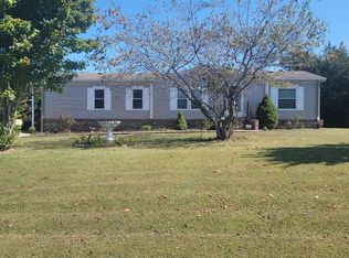 126 Cambridge Dr, Jackson, TN 38305