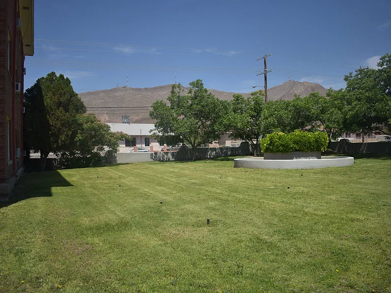 1414 N Piedras St — Photo 8