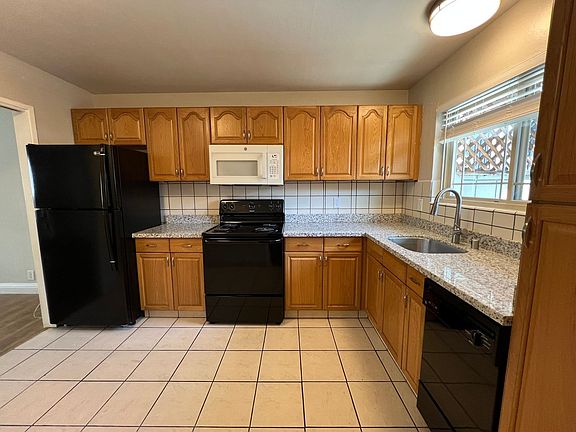 3rd image of 3510 Farm Hill Blvd #3524
