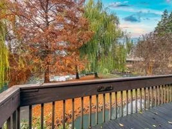 2490 Larkspur Ln APT 196, Sacramento, CA 95825