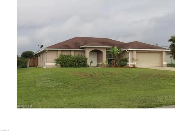 1833 Tomaso Ave, Lehigh Acres, FL 33972
