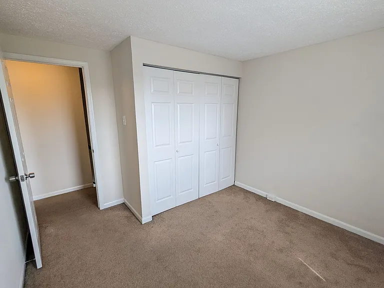 1390 David Ln — Photo 22