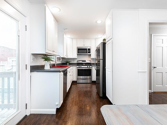 5th image of 6713 N Fawndale Dr