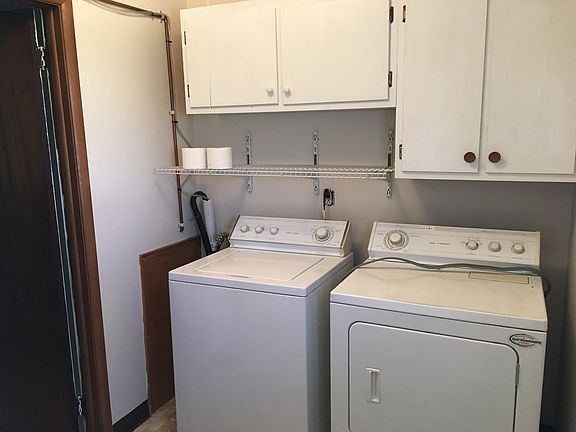 5th image of 1112 Colonial Dr