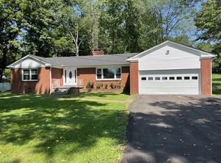 1304 E Wood St, Paris, TN 38242