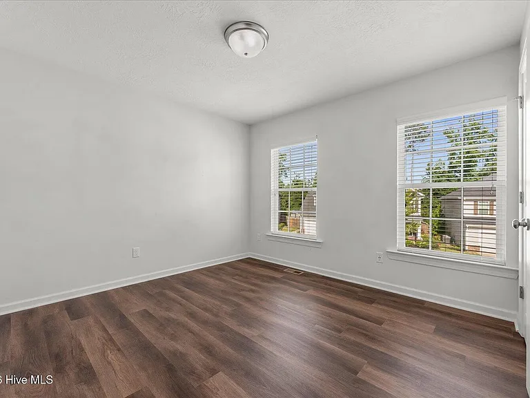 918 Williford Run Dr — Photo 25