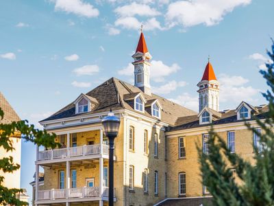 800 Cottageview Dr SUITE 313, Traverse City, MI, 49684