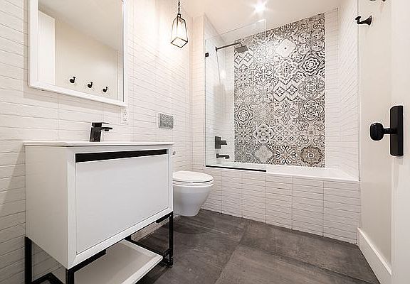 3rd image of 806 Saint Johns Pl #4E