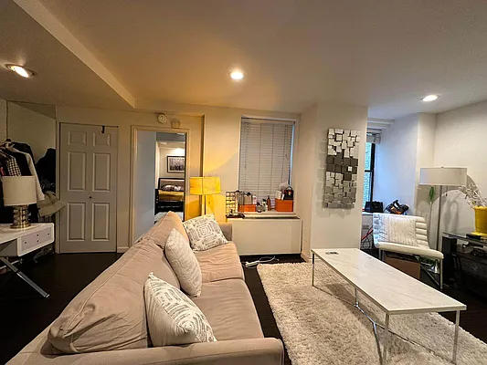 Rented by Oxford Property Group | media 5