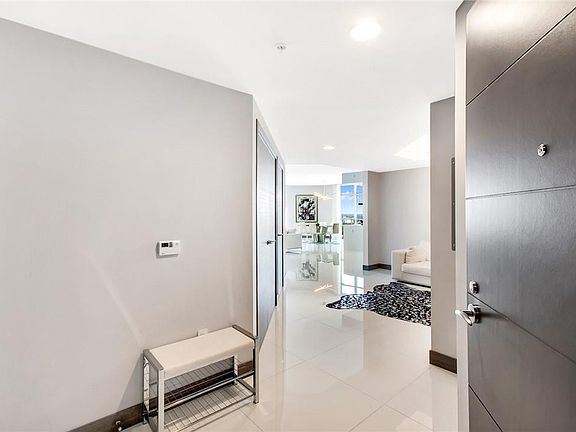 2nd image of 17301 Biscayne Boulevard #1801