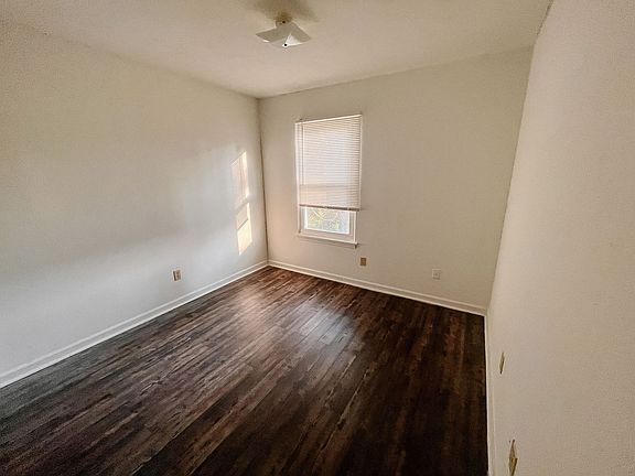 4th image of 246 Pheasant Run Ct NW