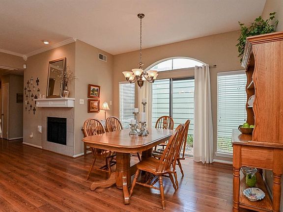 4th image of 7768 Park Falls Dr