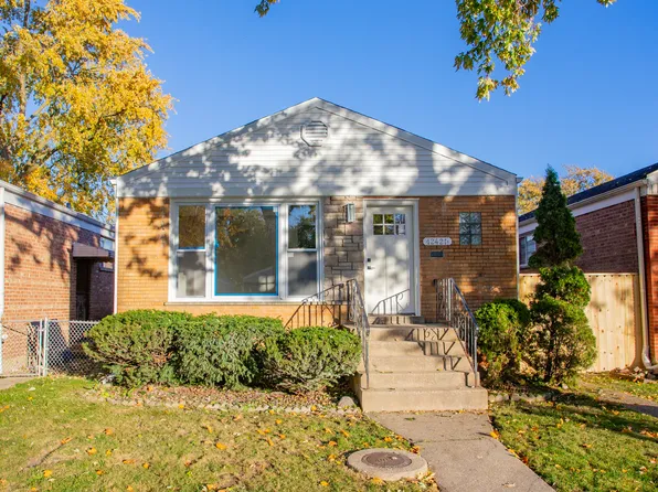12421 S Honore St, Calumet Park, IL 60827