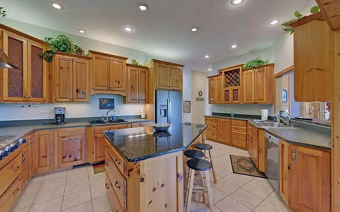 1731 White Oak Frst — Photo 4
