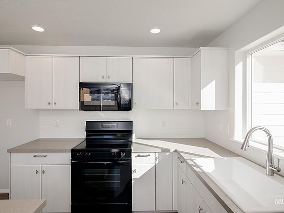 5th image of 5022 Endicott Dr