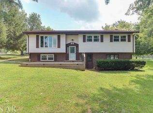 9097 Apollo Rd, Bloomington, IL 61705