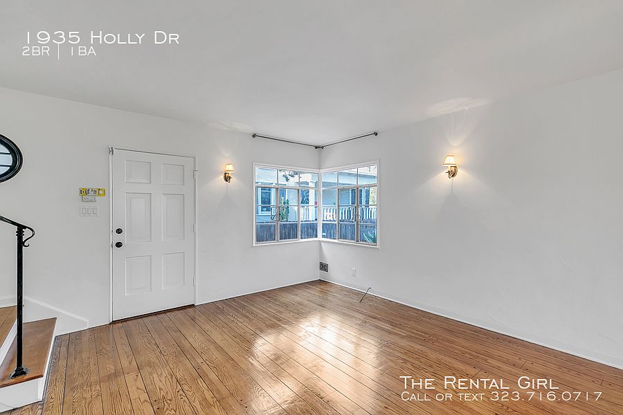 1st image of 1935 Holly Dr