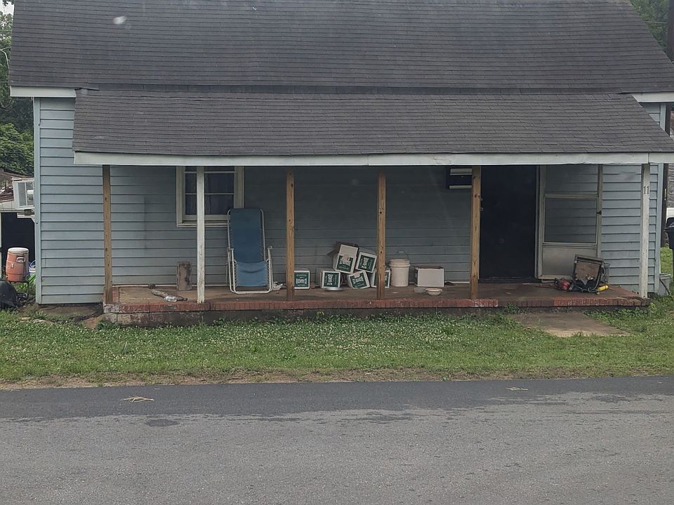 1st image of 11 Sullivan St