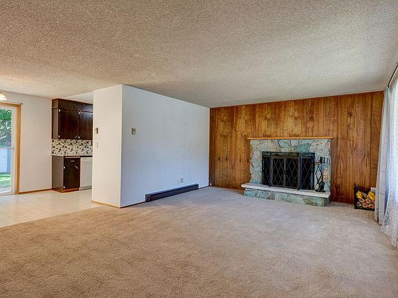 2nd image of 1677 NE 7th Ct