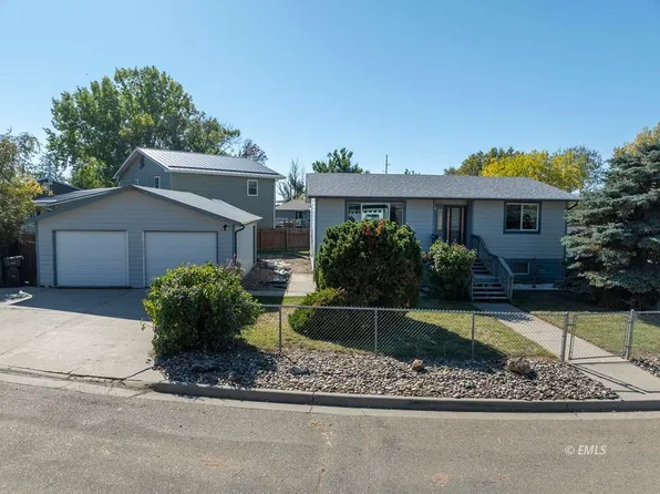 127 Prospect Dr, Miles City, MT 59301