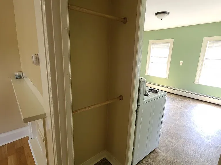 207 Pine St #209 — Photo 13