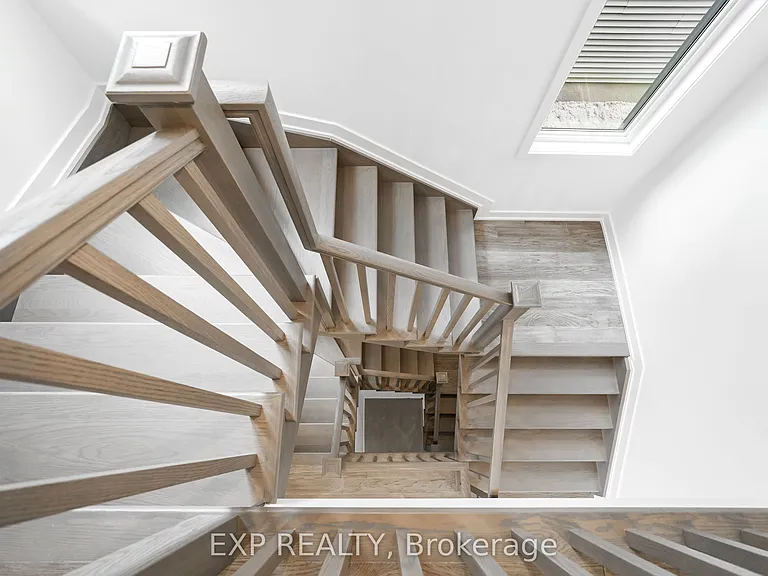 489 Duvernay Dr — Photo 20
