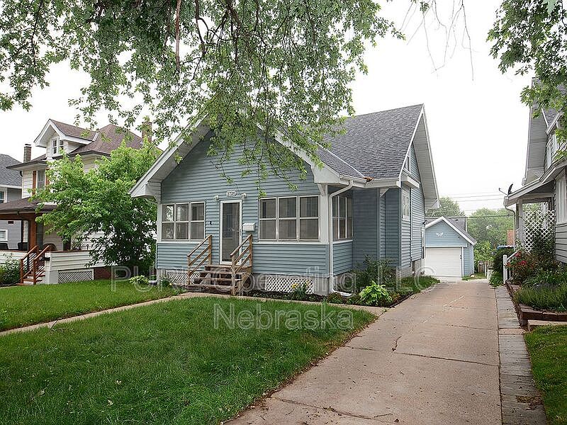 1st image of 2720 N 47th Ave