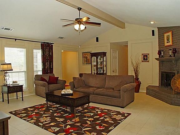 2nd image of 3612 Marlborough Dr