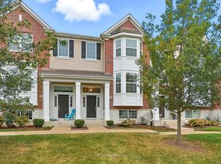 2967 Madison Dr, Naperville, IL 60564