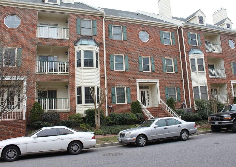 1st image of 300 Yarmouth St