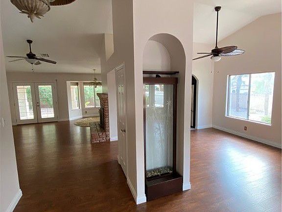 2nd image of 1533 Lucano Ln
