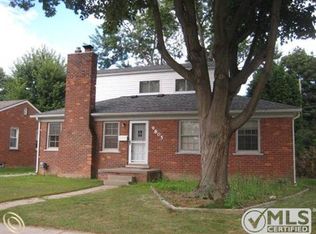 9805 Mayfield St, Livonia, MI 48150