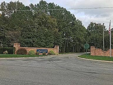 5th image of Alexander Dr