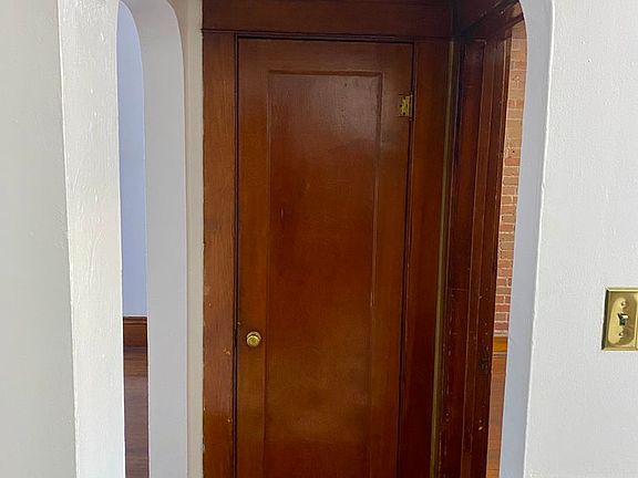 3rd image of 1005-1017 W 14th Ave #A