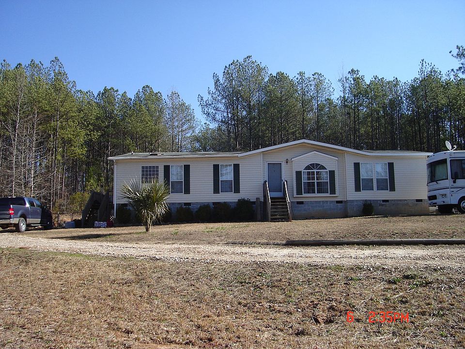 HOME ON 7.38 ACRES, 3 BR/2.5 BA, COUNTRY LIVING BUT CLOSE TO I-85!