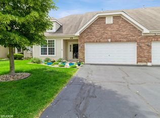 8118 Tremont Ln, Joliet, IL 60431