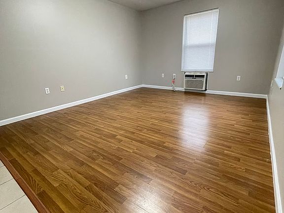 5th image of 255 W 3rd St APT 3