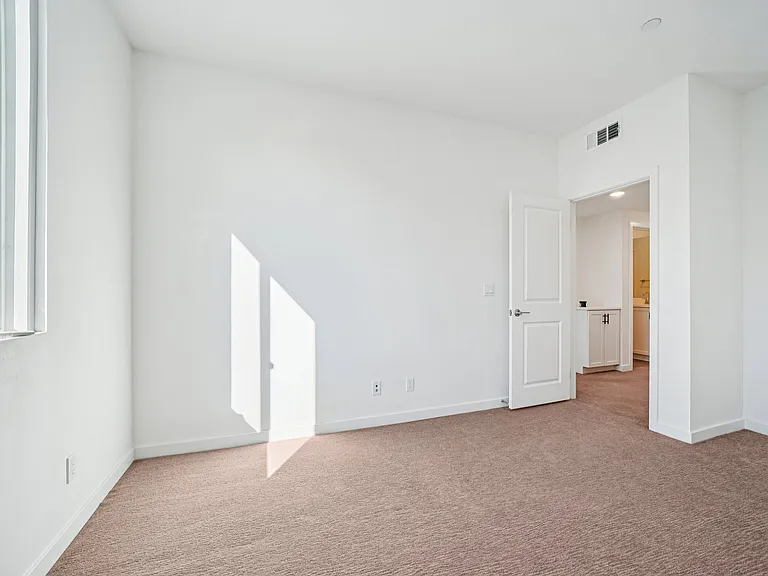 11048 Luminate Dr — Photo 24